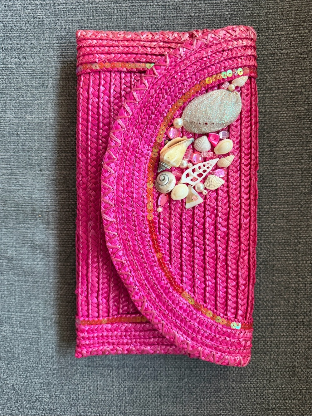 Vintage Cappelli Straworld Pink Straw Clutch
Shell & Sequin Detail